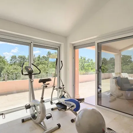 Holiday home Liv Pula