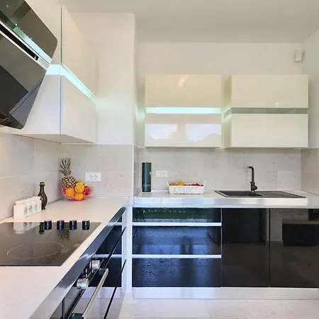 Holiday home Liv Pula
